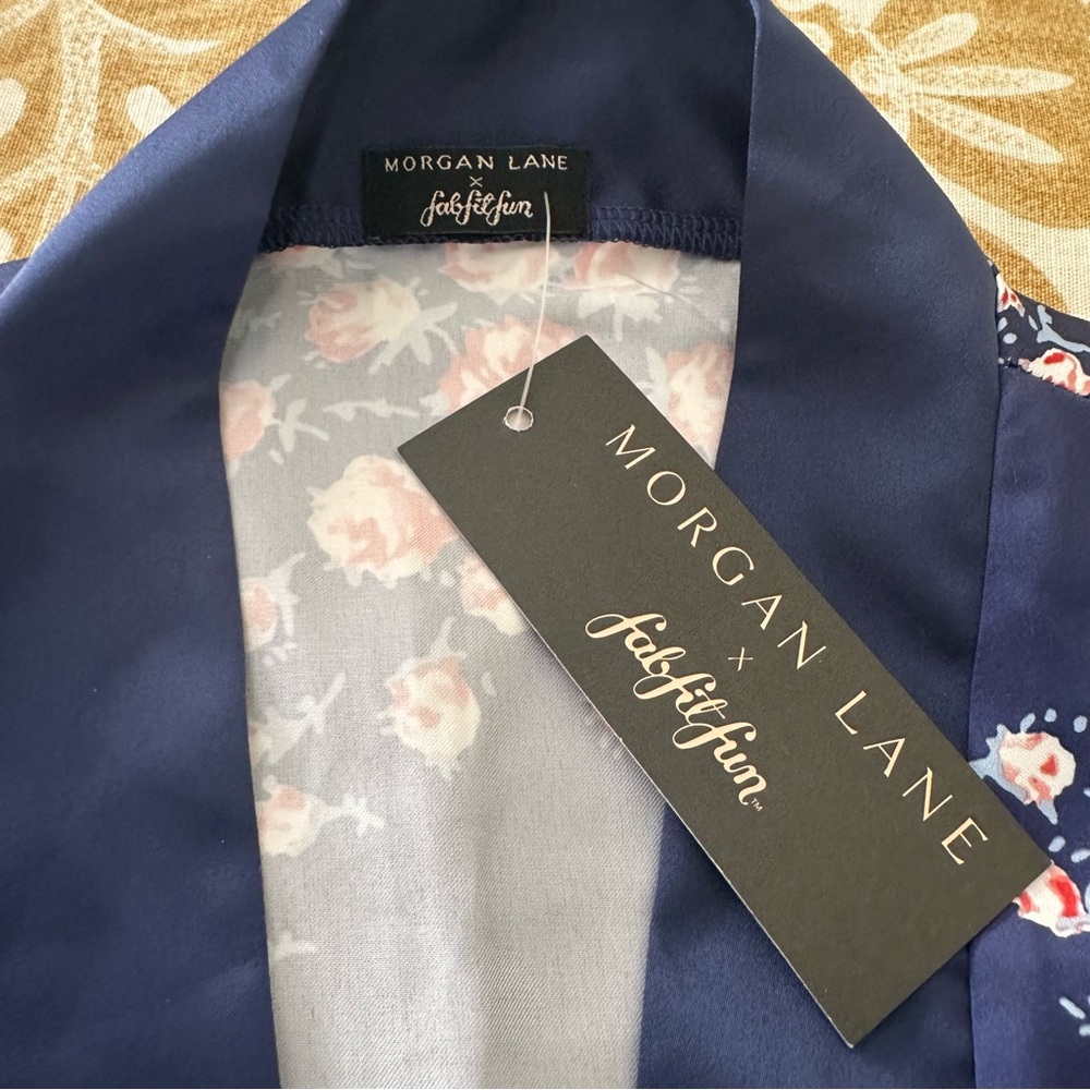 NWT Morgan Lane Short Robe - Picture 2 of 11